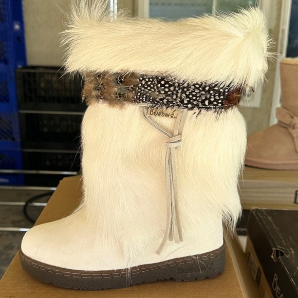 BearPaw Kola Cream goat Fur Boots with Brown Sole - Picture 2 of 4